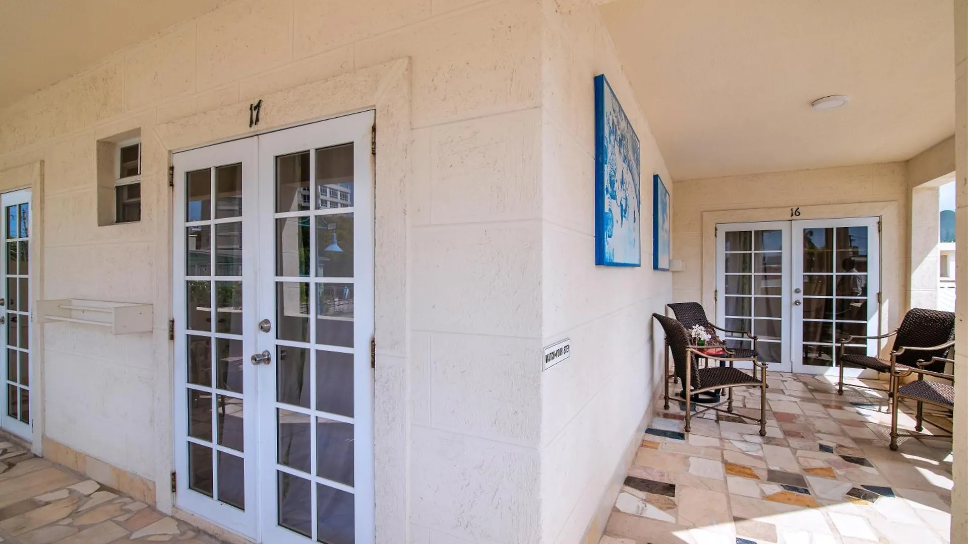 Apartment Carambola Hotel With Pool Access, Steps To Beach Christ Church