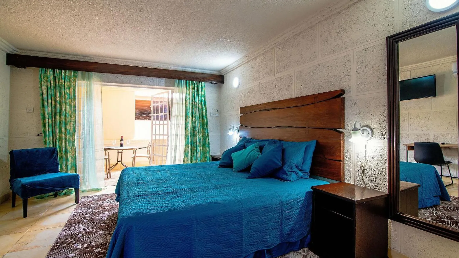 Carambola Hotel With Pool Access, Steps To Beach Christ Church