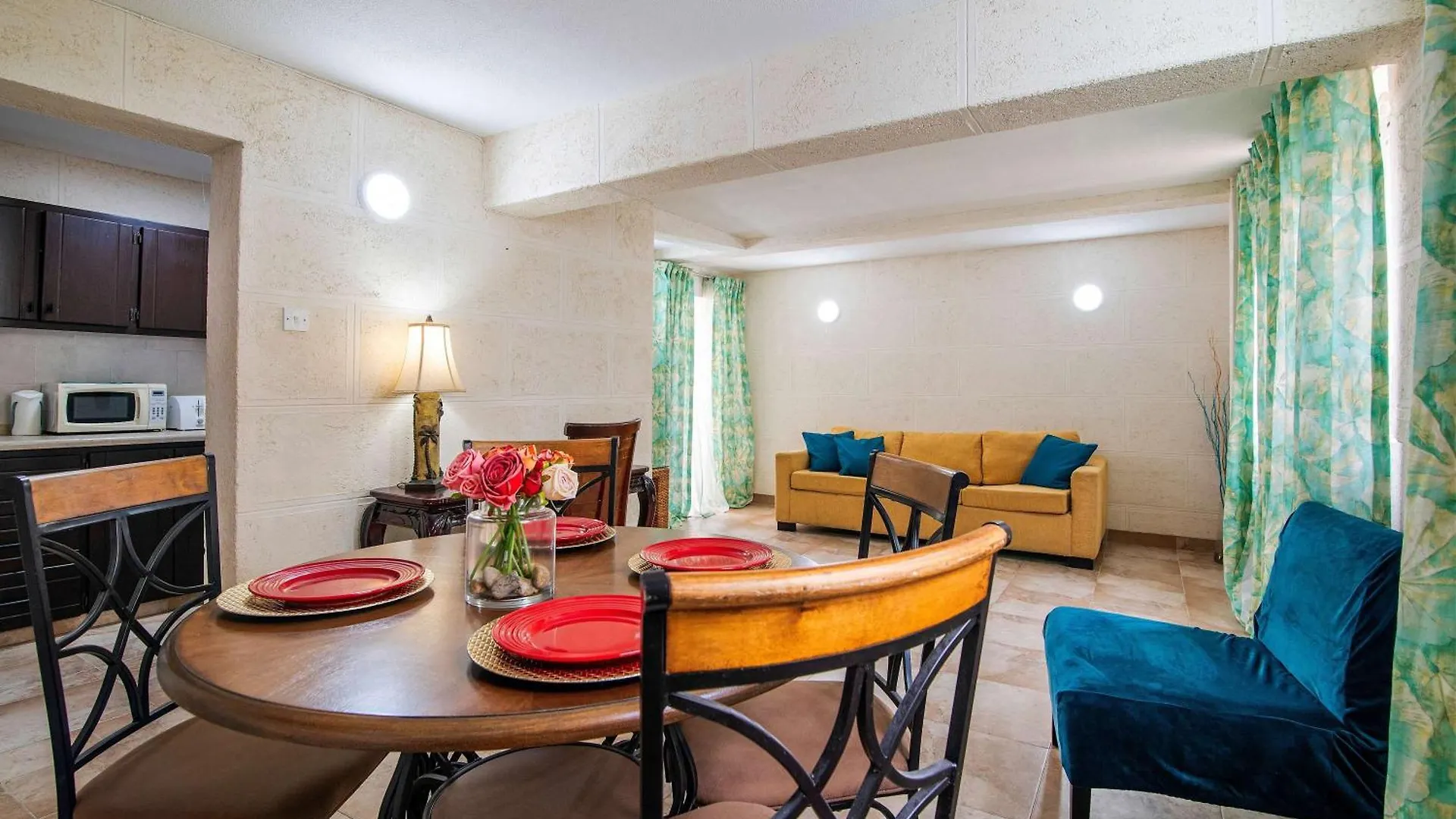 Carambola Hotel With Pool Access, Steps To Beach Christ Church