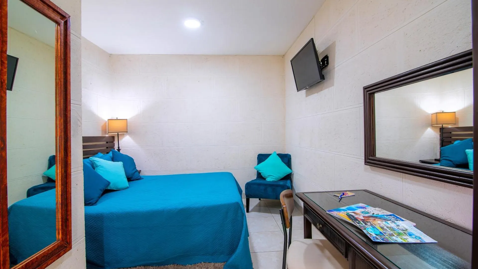 Carambola Hotel With Pool Access, Steps To Beach Christ Church 0*,  Barbados