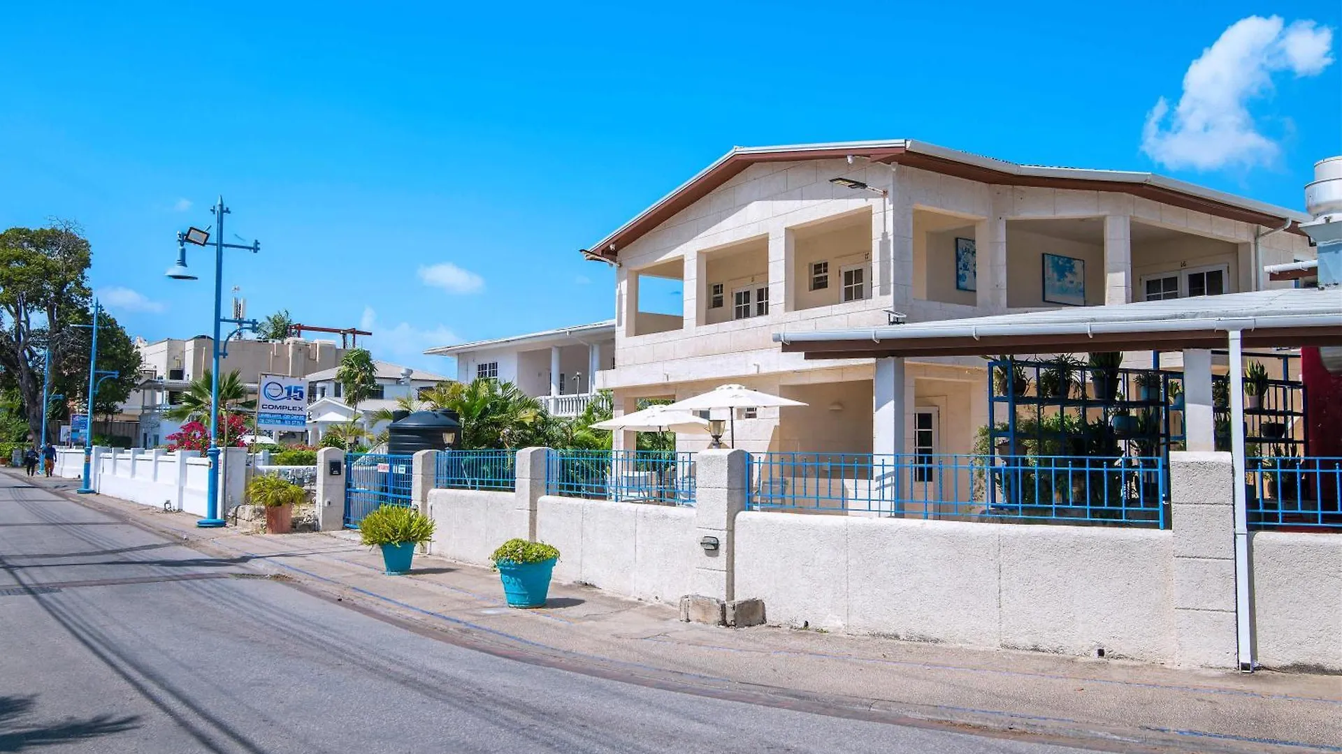 Apartment Carambola Hotel With Pool Access, Steps To Beach Christ Church Barbados