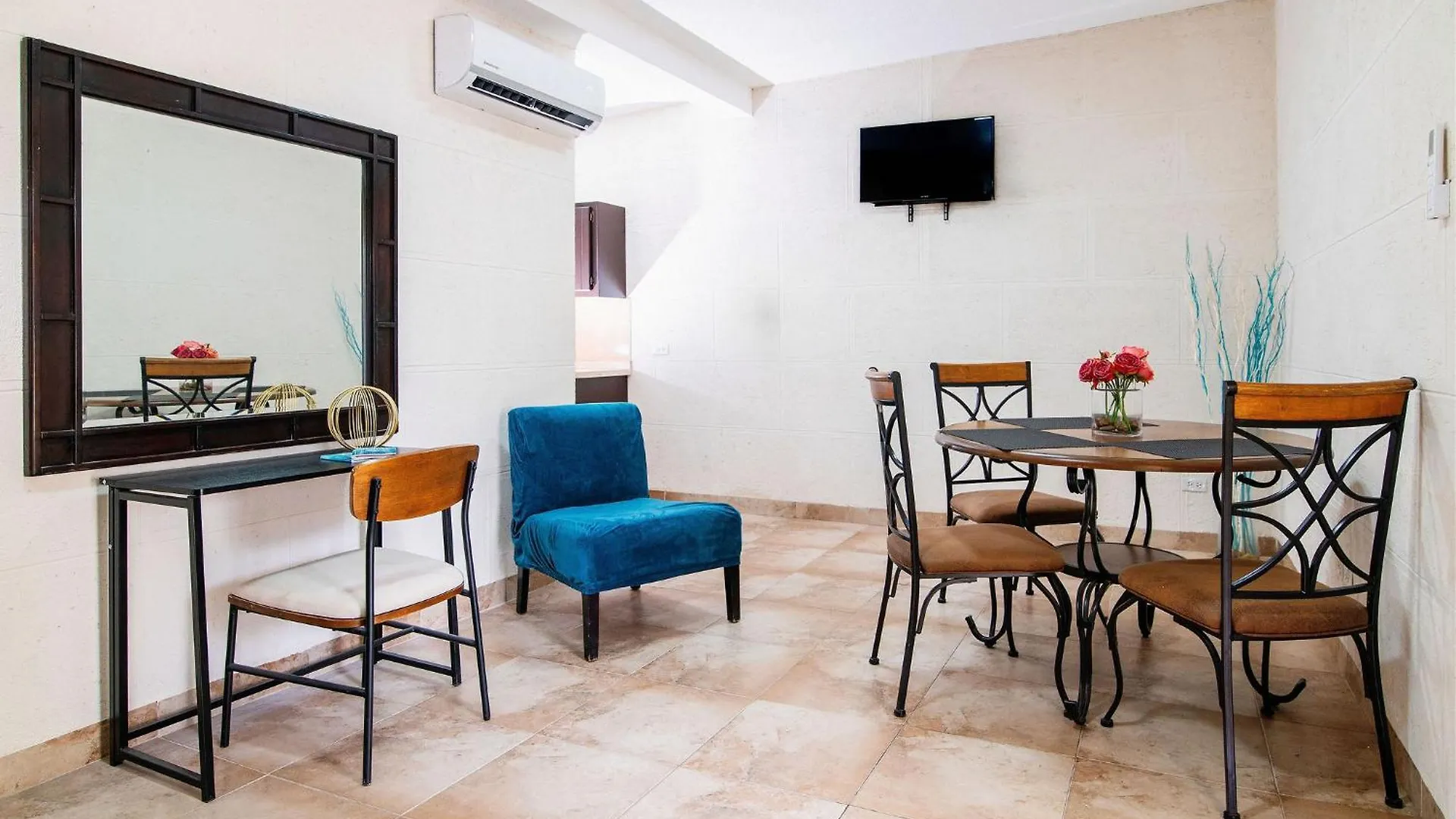 Carambola Hotel With Pool Access, Steps To Beach Christ Church