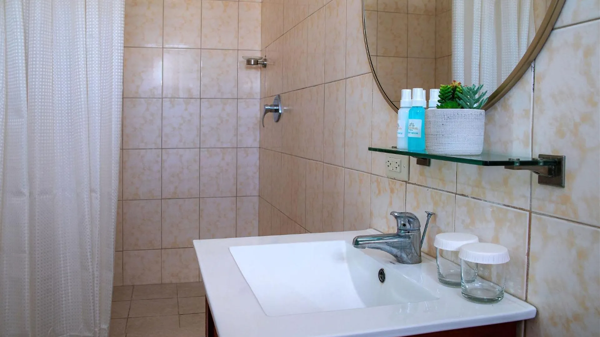 Carambola Hotel With Pool Access, Steps To Beach Christ Church